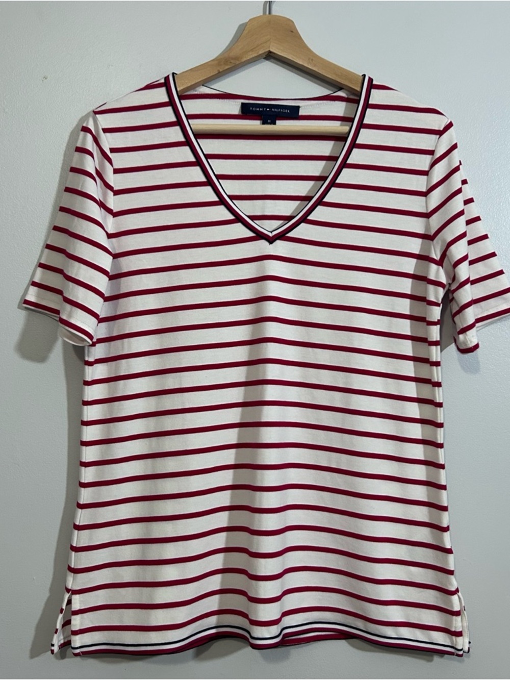 Tommy Hilfiger red and white striped V-neck tee M